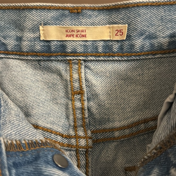 Levi's Icon Denim Skirt (Preloved, Size 25) - Picture 5 of 5